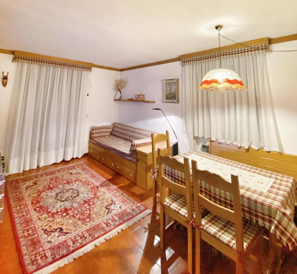 Ferienwohnung Trilocale Accogliente Con Camino A Pochi Minuti Da Madonna Di Campiglio Spiazzo  Exterior foto
