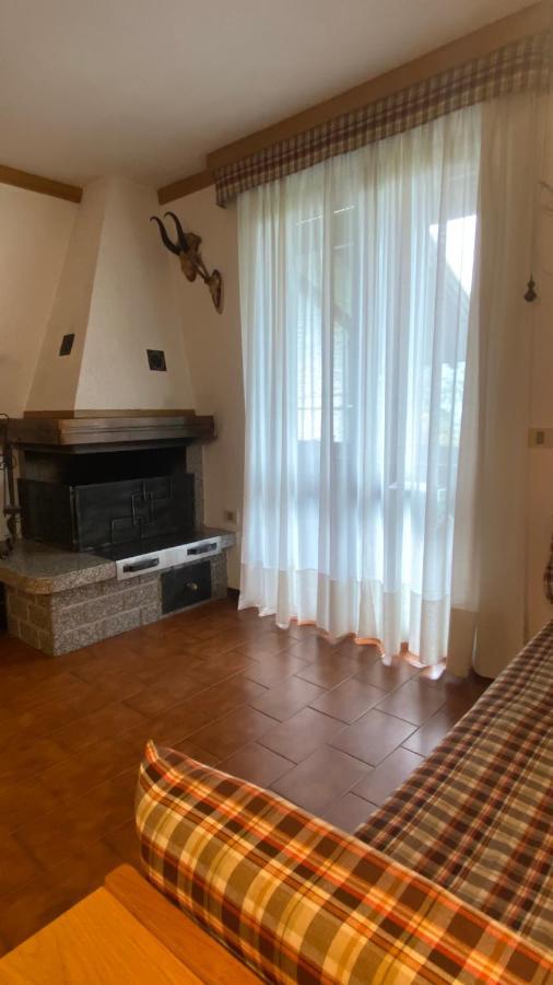 Ferienwohnung Trilocale Accogliente Con Camino A Pochi Minuti Da Madonna Di Campiglio Spiazzo  Exterior foto